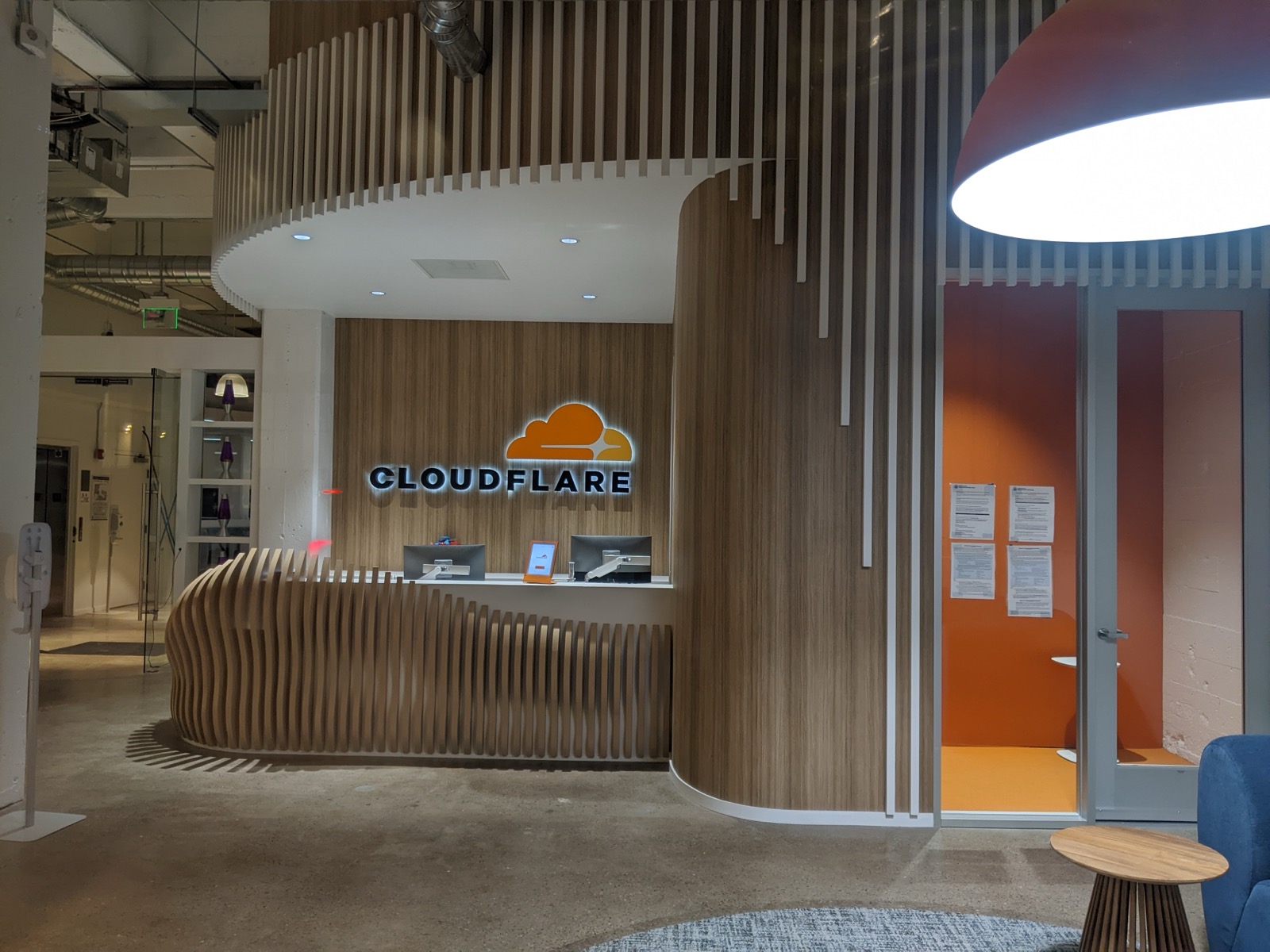 Офіс Cloudflare